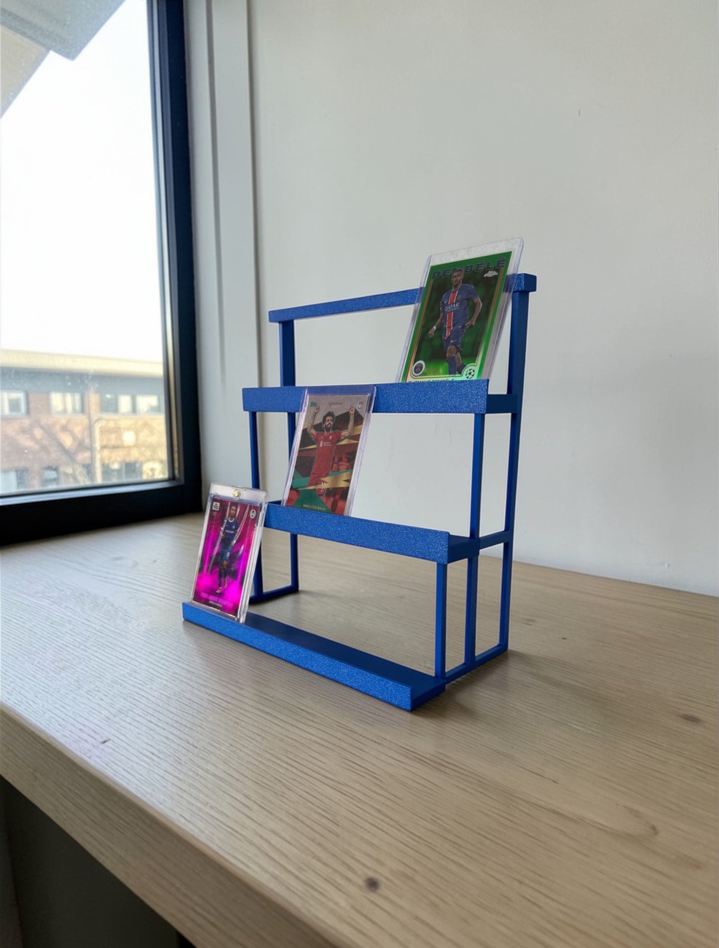 Schodkowy stojak na karty kolekcjonerskie 3D