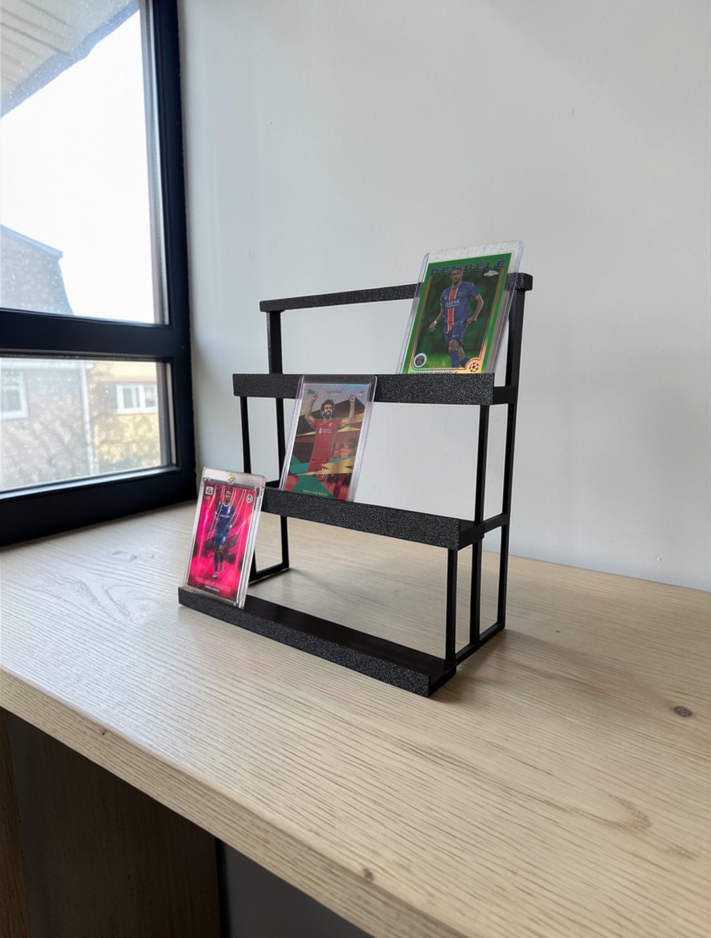 Schodkowy stojak na karty kolekcjonerskie 3D