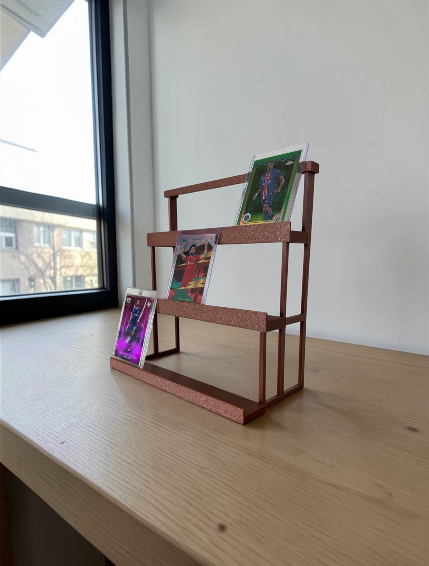 Schodkowy stojak na karty kolekcjonerskie 3D
